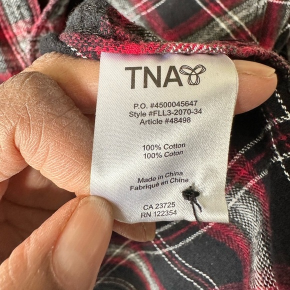 Aritzia TNA Plaid Flannel Button Down Shirt Size XS - Picture 2 of 4